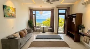 Aura Beachfront Hotel - Apartment - Image 2