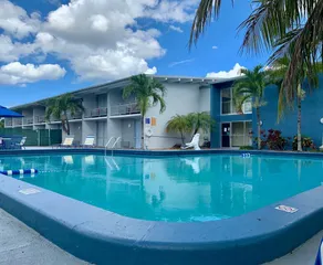 Hollywood Gateway Inn - Image 2