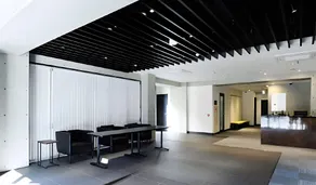Lightning Hotel - Image 3
