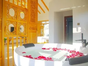 Tangxin Heyuan Light Luxury Guesthouse - Image 4