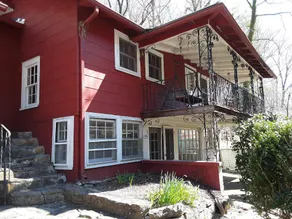 Ashley's Cabins - Image 2