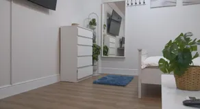 IKEA Style Apartment with office Space & kitchenette - Image 2