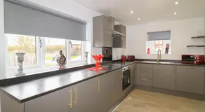 Ruby Red - Image 3