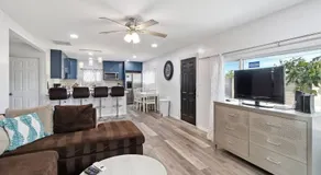 Modern City Ranch 3 bdrm Family Home Access by Dirt Road - Image 2