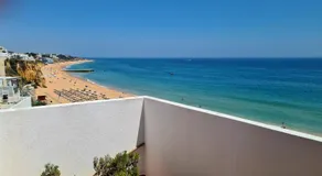 Albufeira Beach Cliffs House - Image 4