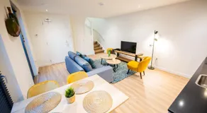 Happy 1 Bedroom Apartment - WE39C - Image 2