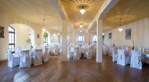 Landhotel Battenheimer Hof - Image 2