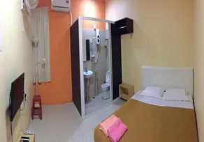Motel Two U - Image 3