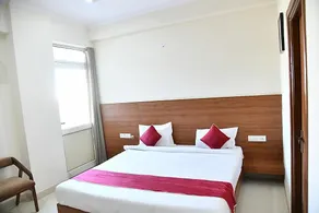 Hotel The Knights' Inn - Image 2