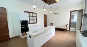 Sky High Luxury Penthouse - Image 3