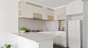 Modern 2BR Apartment Near to Southern Cross - Image 4