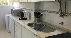 Martas Lisbon Apartment - Image 3