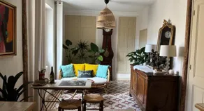 Suite de charme avec patio dans village - Image 4