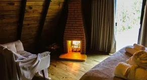 Chalé Suiço com Hidromassagem e café da Manhã - Image 2