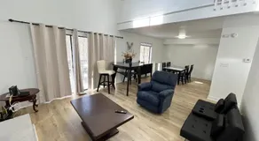 Spacious 2 bedroom house close to UNC - Image 3