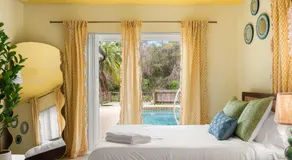 Sleeps 16 Heated Pool Villa Just 8Mi from Clearwater Beach - Image 2