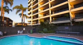 St Tropez Unit 39 - Image 3