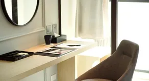 E Hotel - Image 5
