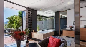 Snooze in Hout Bay Self-Catering - Image 2