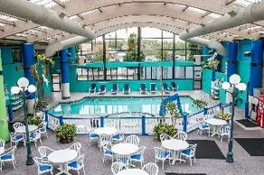 Comfort Inn - Image 5