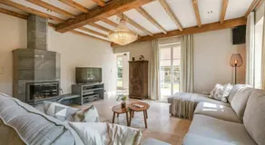 Casiola - Authentic Serene Vacation Hideaway with Pond - Image 2