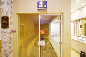 Theme Hotel of Water Exquisite - Image 3
