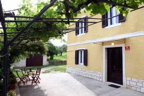 Guesthouse Portoroz Studio with Garden View SOF2 - Image 2