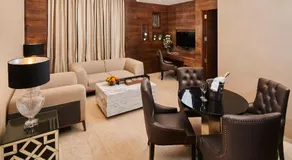 Goldfinch Hotel Mumbai - Image 4