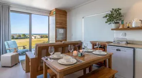 Oceans Guest House & Luxurious Apartments - Image 5