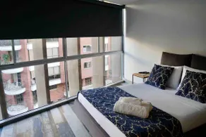 Soho- Loft moderno con vista a la montaña - Image 2