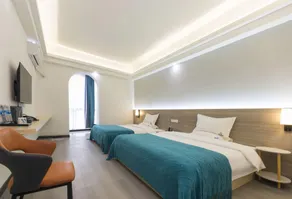 Junlan Yaju Hotel - Image 2