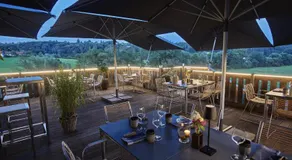 Restaurant Broadmoar Appartments - Image 2