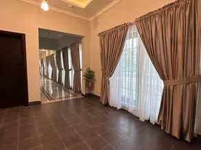 Hyatt Residency - Image 4