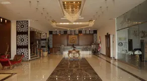 فندق الخيال الكبير - Image 2