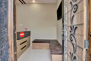 Hotel O by OYO R K Guest House - Image 5