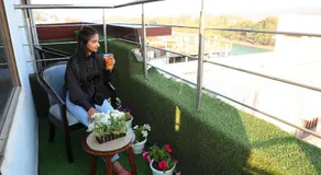 Perfectstayz Premium at Harkipauri Road - Ganga view rooftop cafe - Image 3