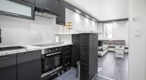 Appartement T2 Cosy avec Fibre et Stationnement Gratuit - Image 3