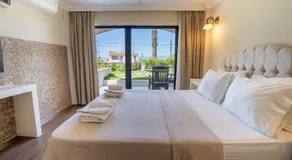 Cunda House Küçük Otel - Image 2