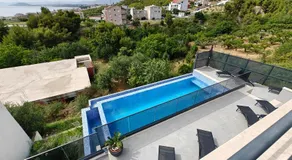Villa Diva with 7 bedrooms, heated pool, sauna and fun zone, sea views - Image 4