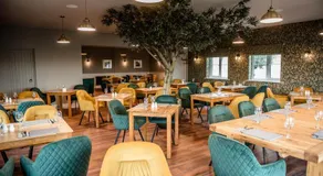 Queens Head - Image 2