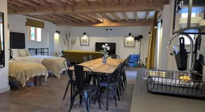 Hastings Retreat Rural barn conversions with Private Lake - Image 4