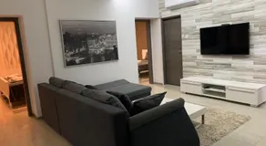 GREEN APARTMENT BY ALEX RAFAEL - Image 2