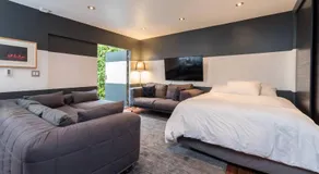 Palo Alto Cottage by Stanford & Tech Companies - Image 2