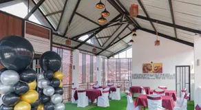 St Anthonys Holiday Inn - Image 5