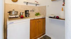 Villa Maria Traditional Home - Image 5