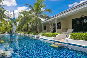 Tuana Hotels Brook Pool Access - Image 2
