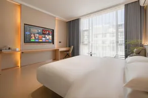 1+1 Hotel - Image 2