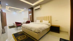 Hotel Ratti INN - Image 2