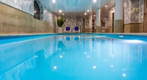 Manor Hotel - Image 5