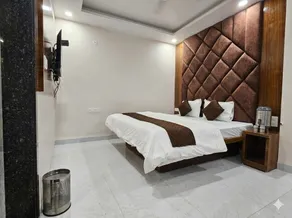 Hotel Rudra Residency - Image 5